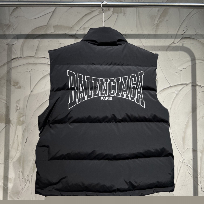 Ba*len*cia*ga coats